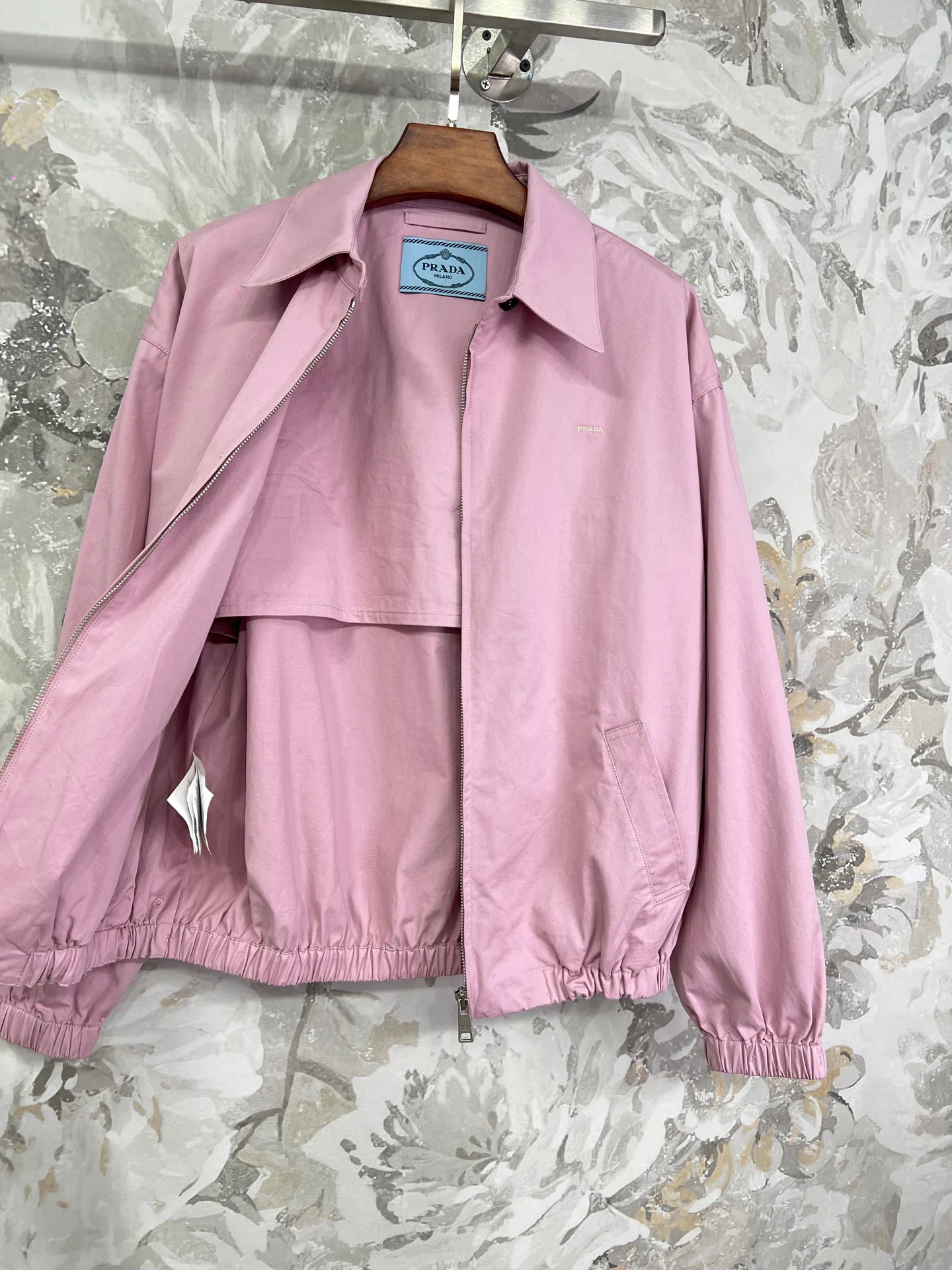 Куртки И Пуховики Женские Prada 1890567