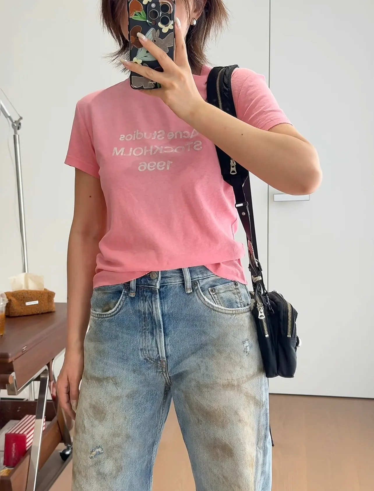 Футболки Женские Acne Studios 18028000