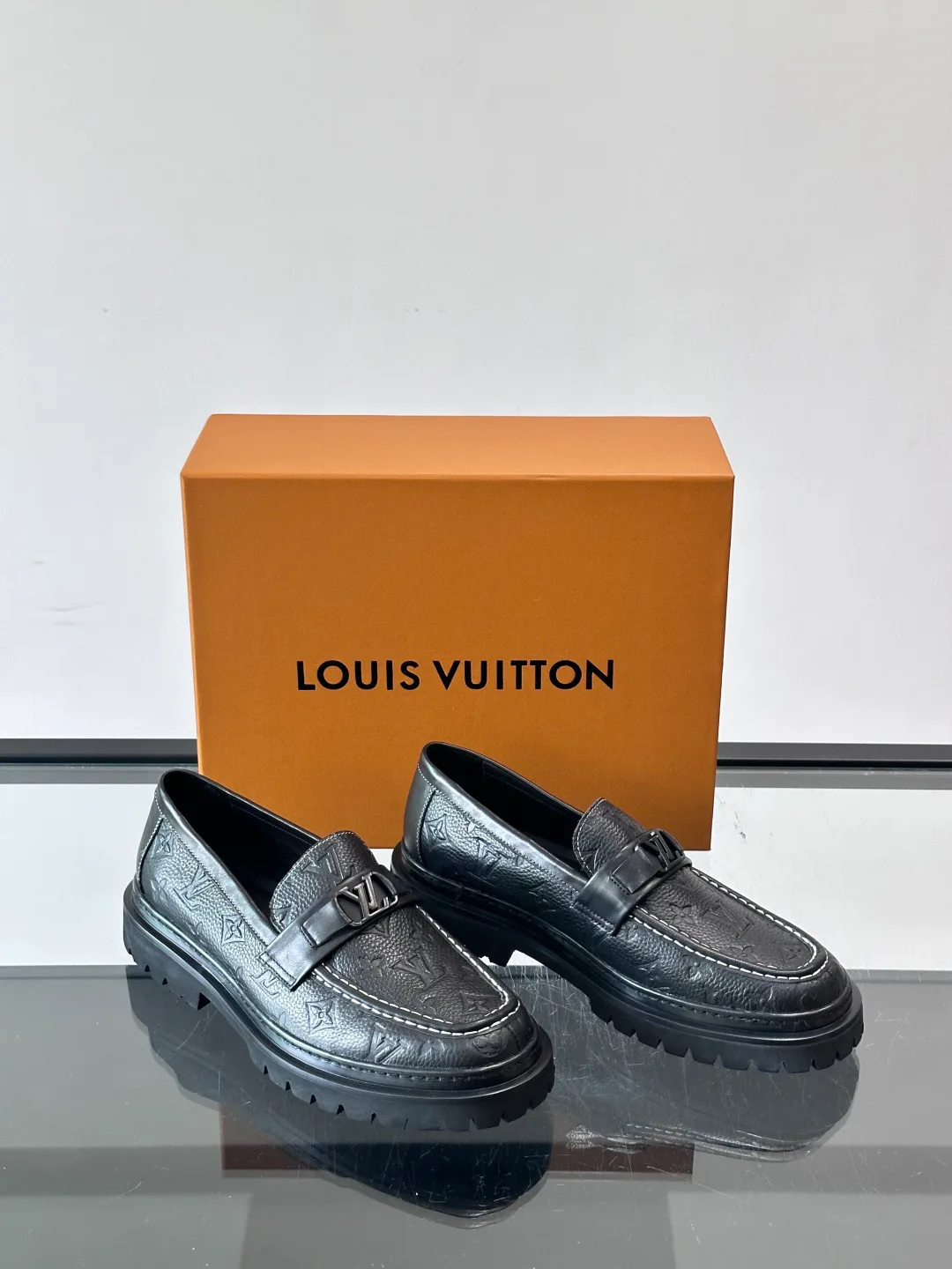 Лоферы И Туфли Мужские Louis Vuitton 17646078