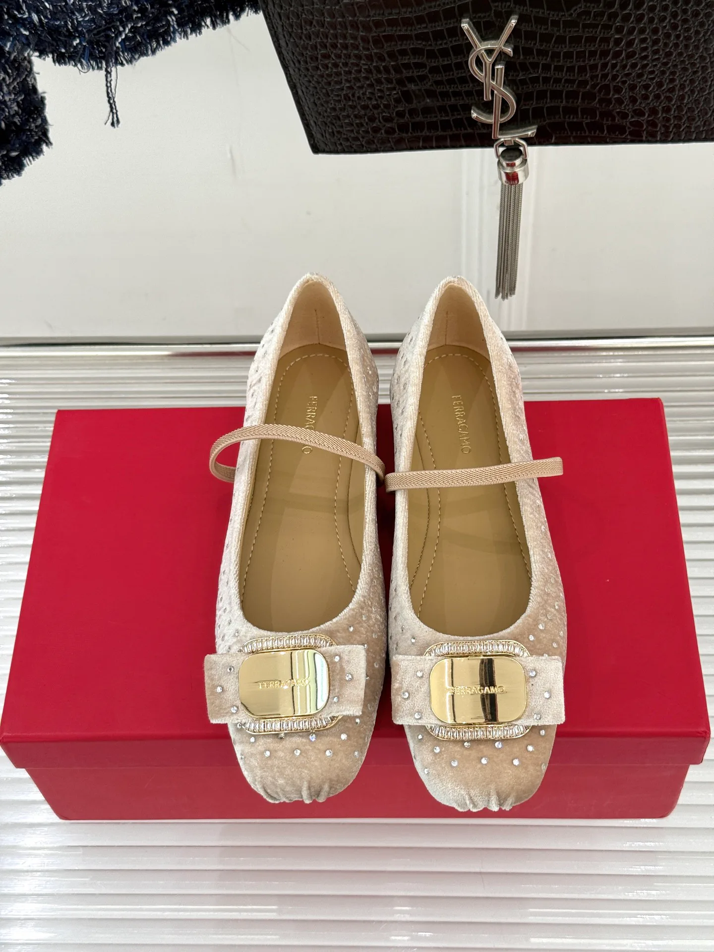 Балетки Женские Salvatore Ferragamo 1222290