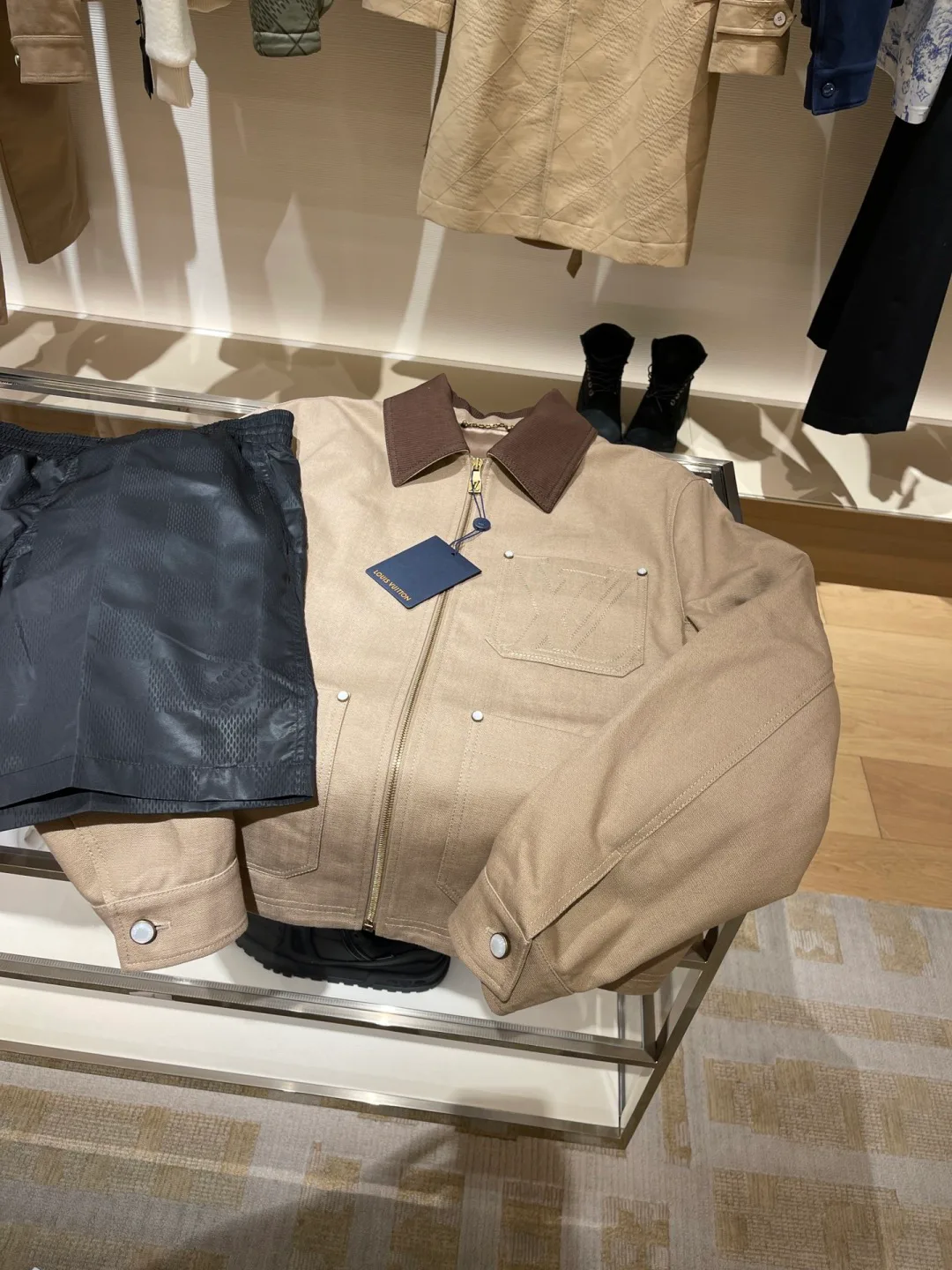 Куртки И Пуховики Мужские Louis Vuitton 1270776