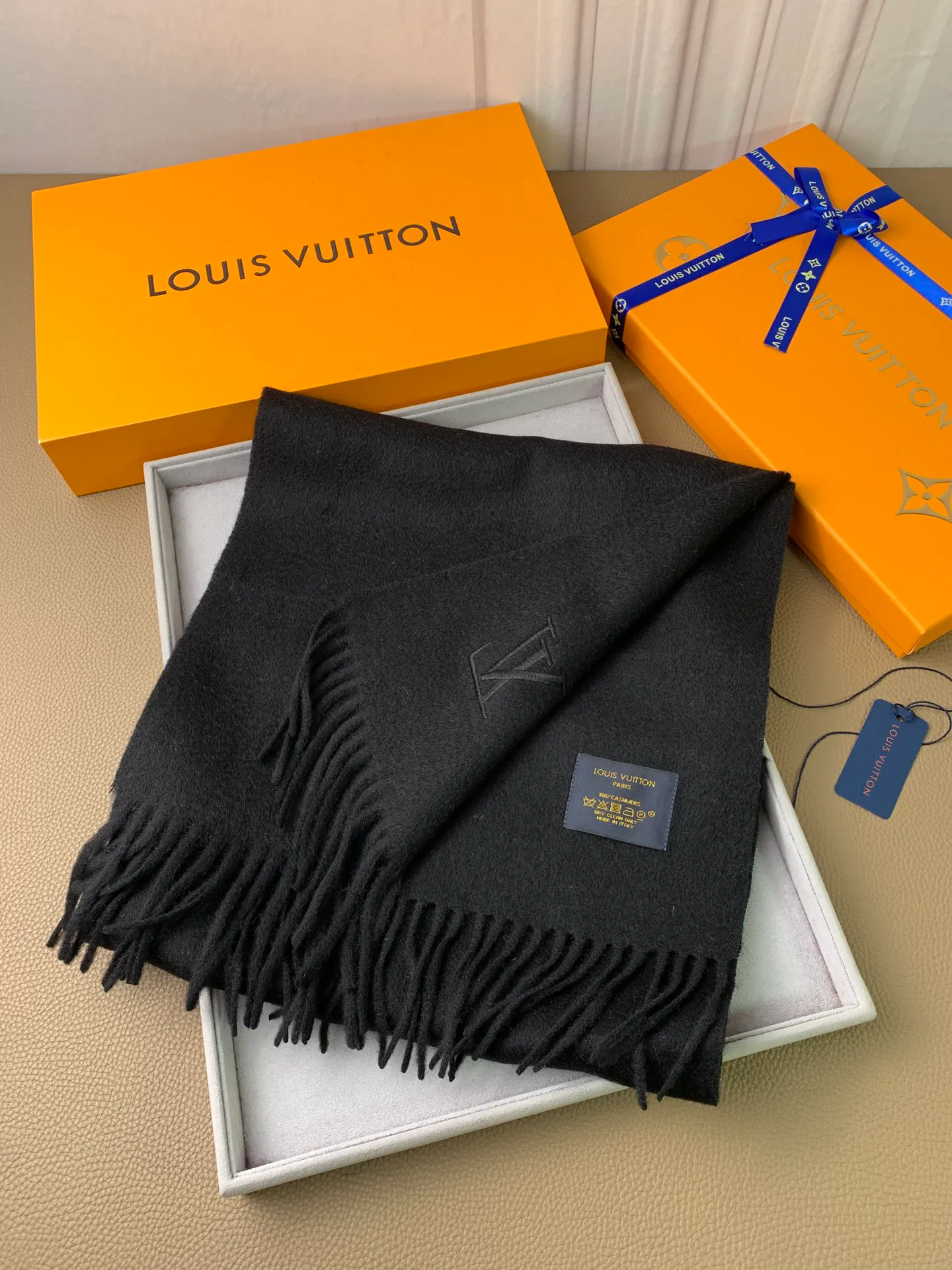 Шарфы Louis Vuitton 438465