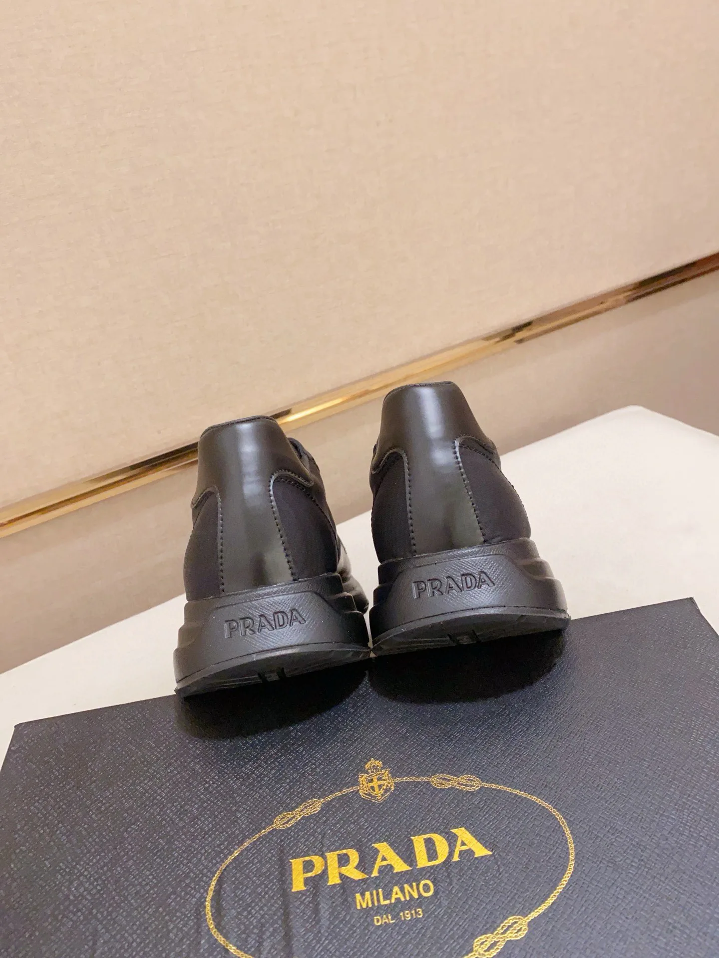 Кроссовки Мужские Prada 19414518
