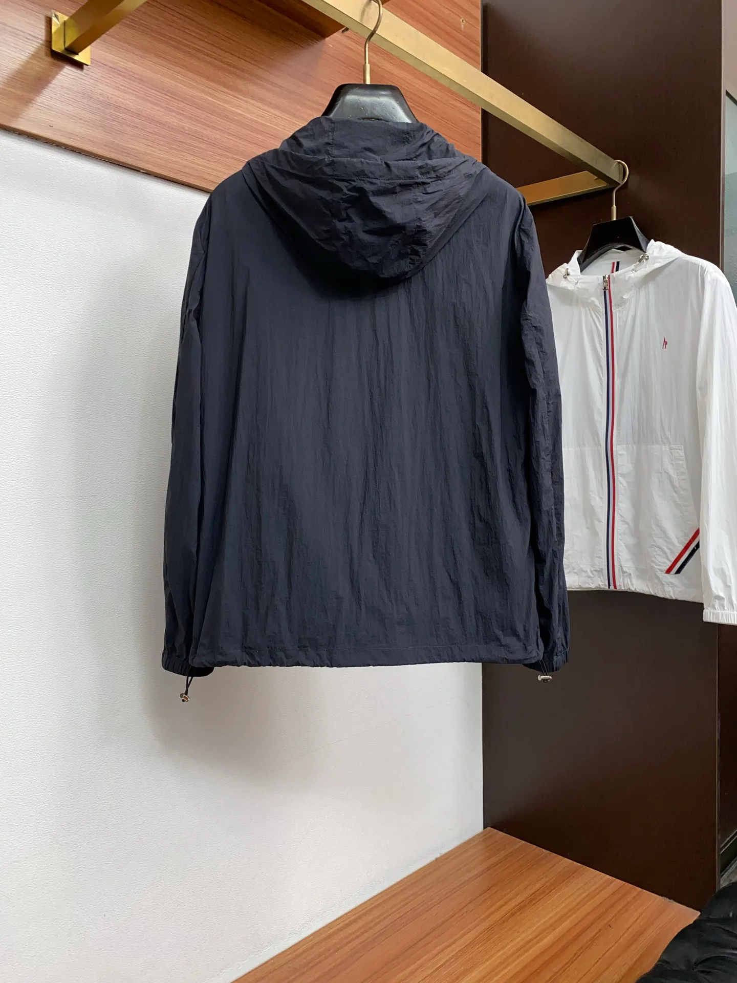 Куртки И Пуховики Мужские Moncler 17281017