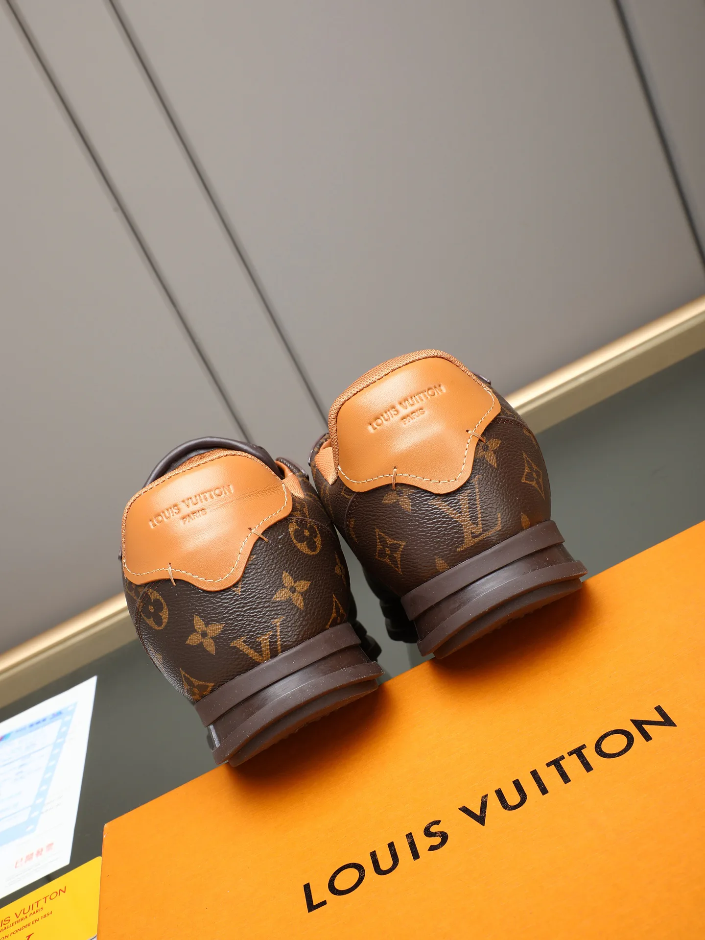 Кроссовки Мужские Louis Vuitton 11490454