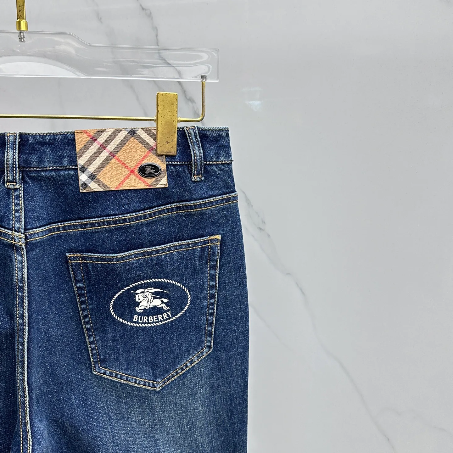 Джинсы Мужские Burberry 940645