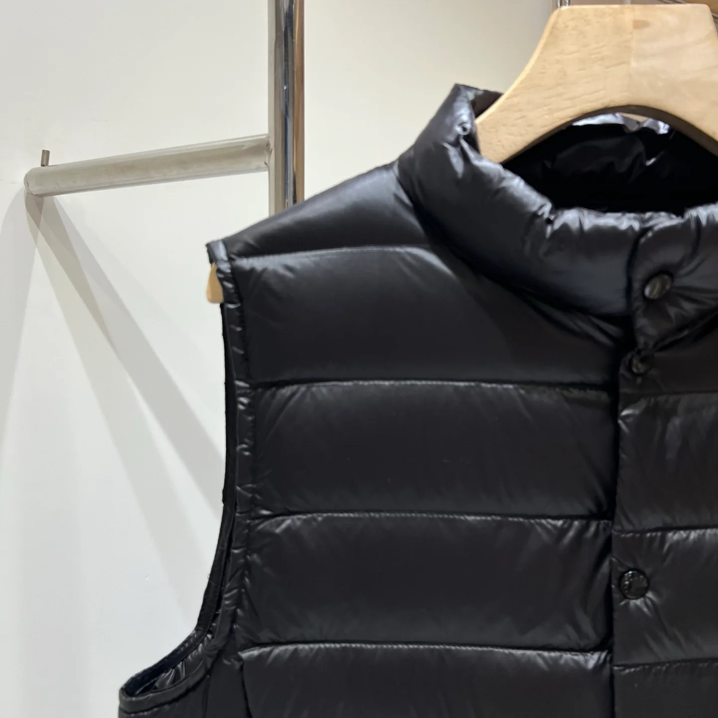 Жилеты Женские Moncler 18110910