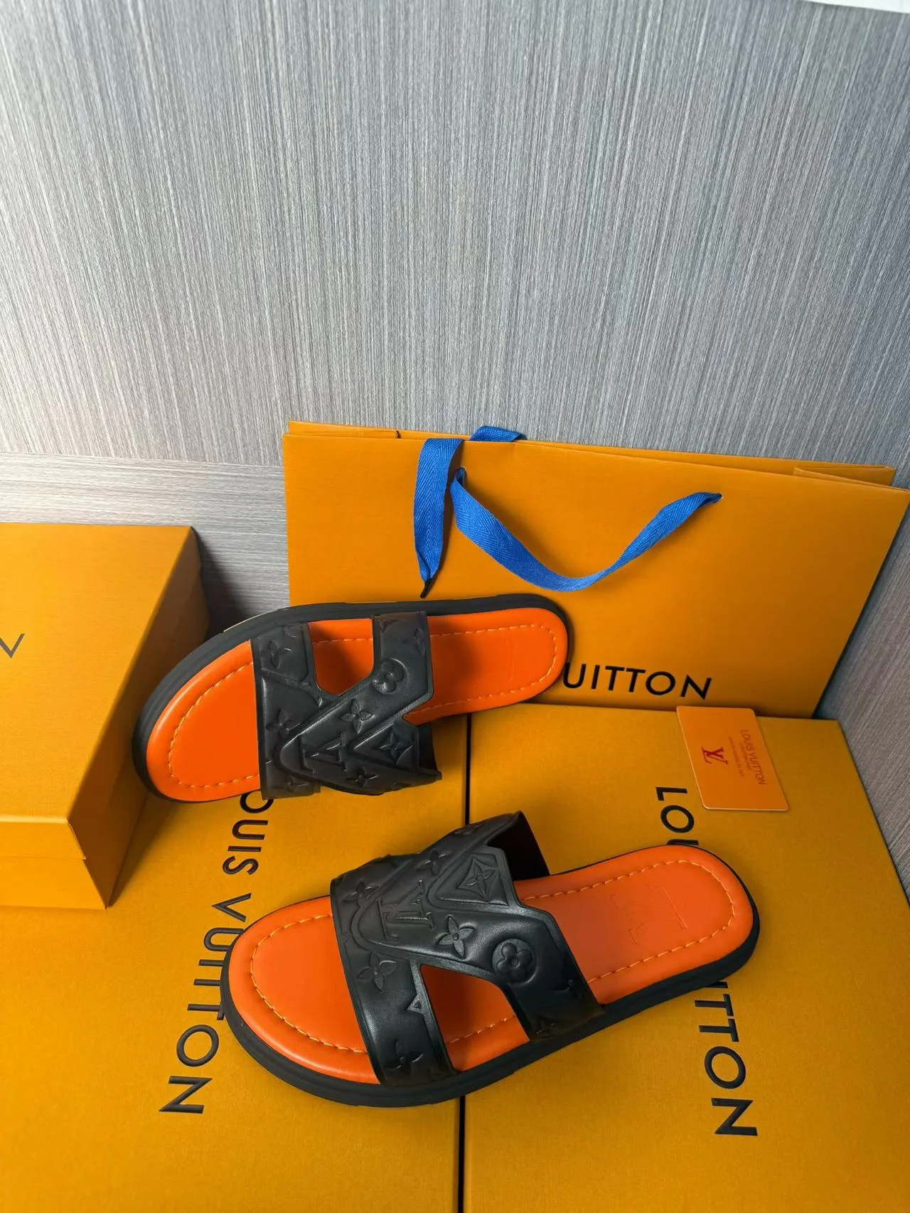 Шлепанцы Женские Louis Vuitton 1845042