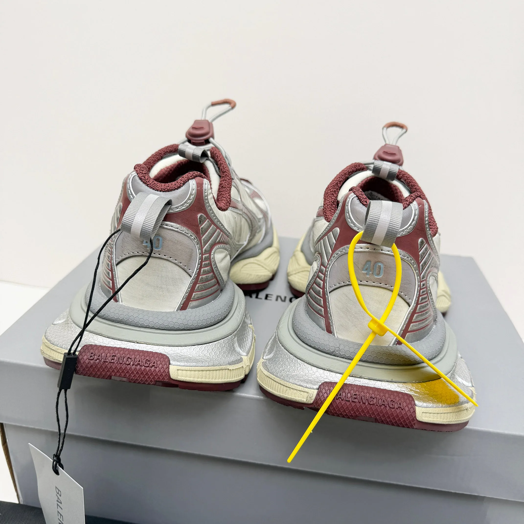 Кроссовки Женские Balenciaga 6239942