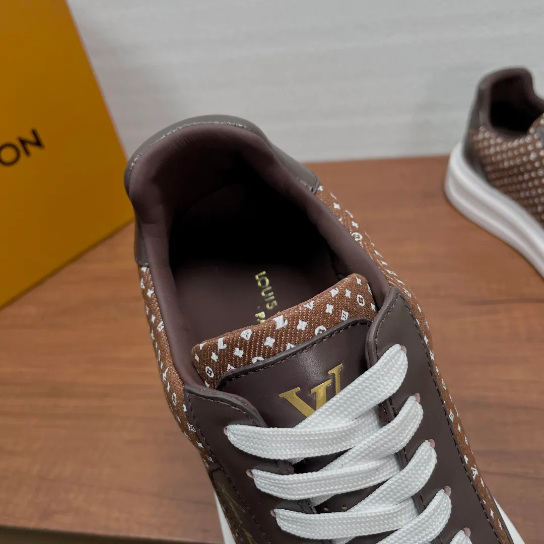 Кроссовки Мужские Louis Vuitton 18000609