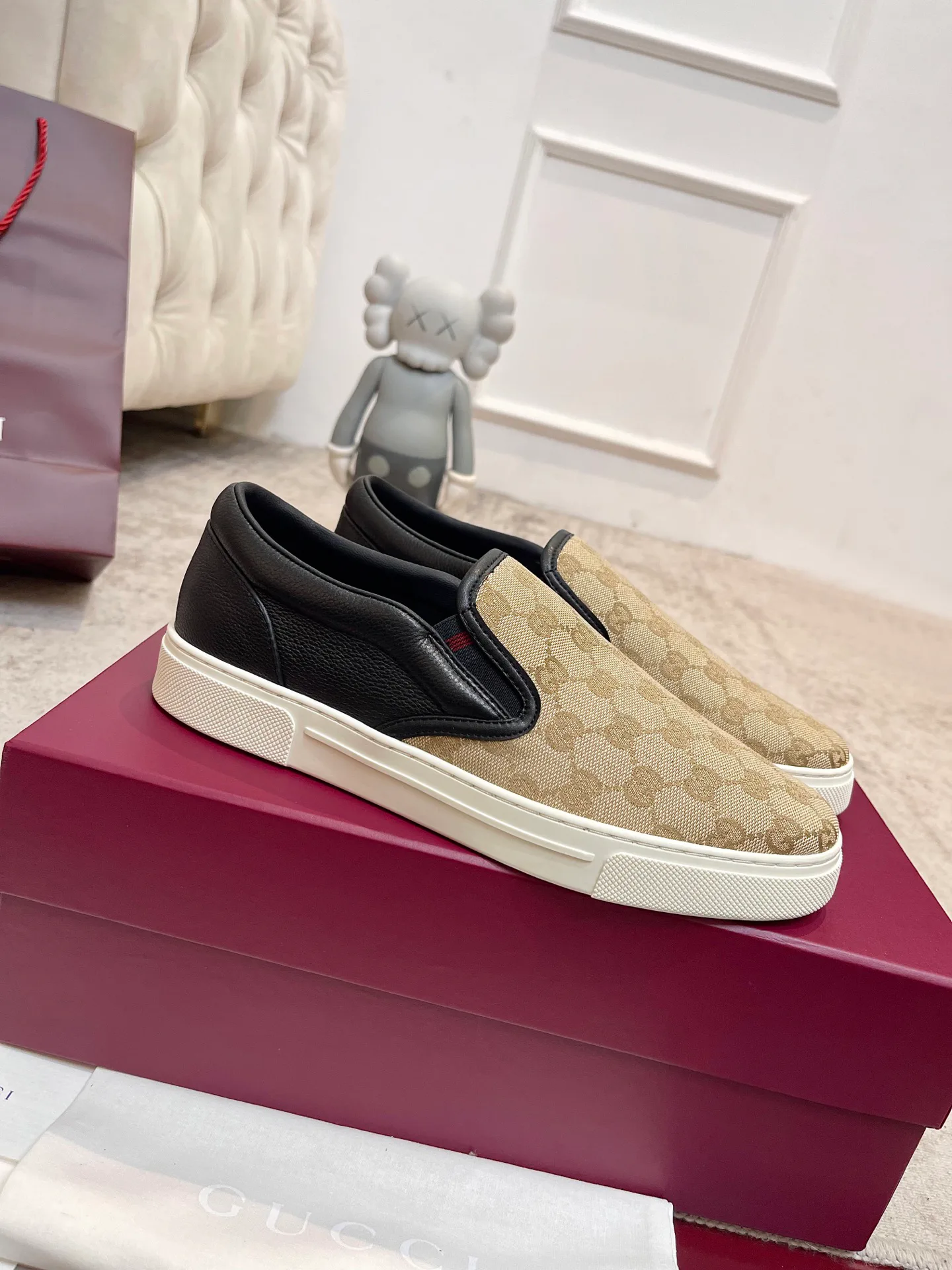 Кроссовки Женские Gucci 18901582