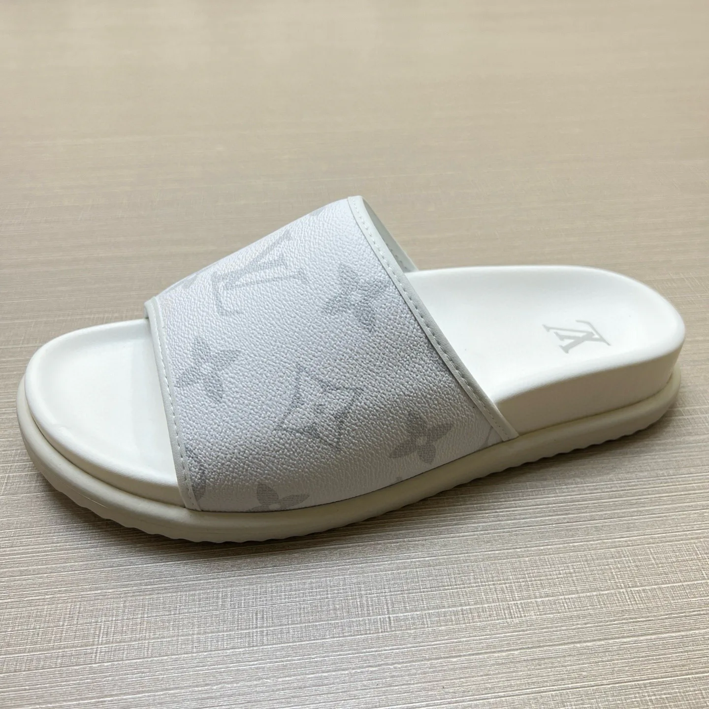 Шлепанцы Мужские Louis Vuitton 1789289