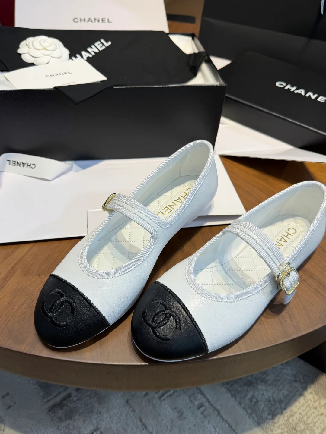 Туфли Женские Chanel 18566183