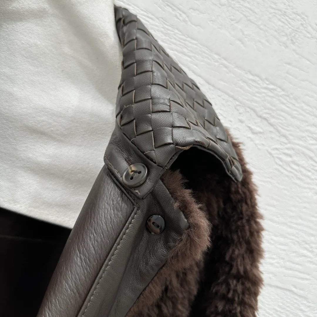 Куртки И Пуховики Женские Bottega Veneta 202413