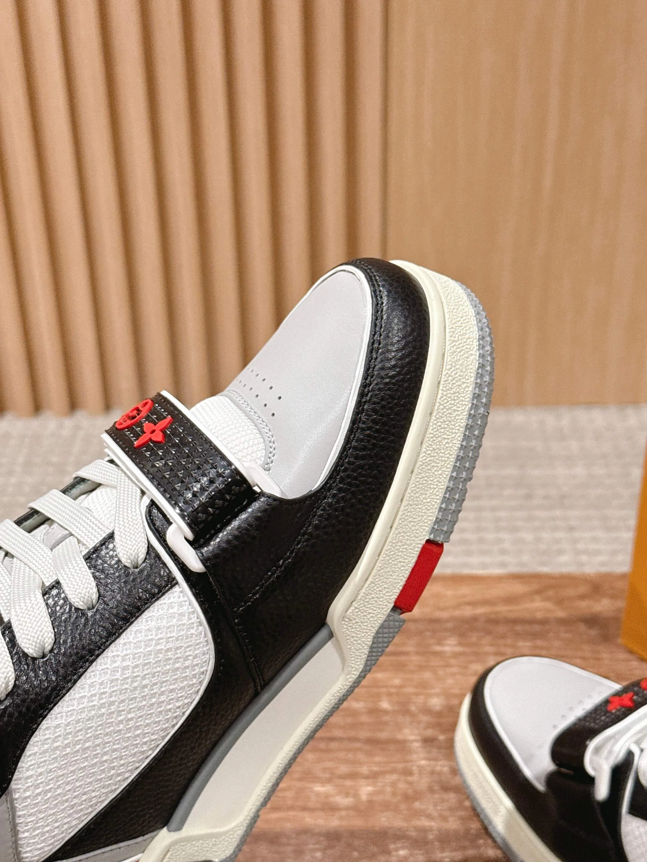 Кроссовки Мужские Louis Vuitton 245713