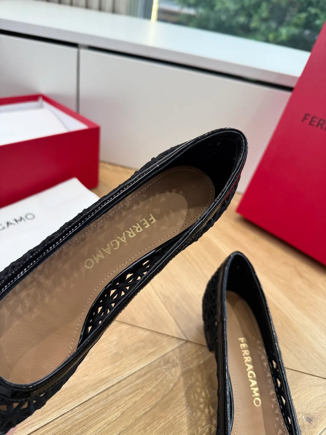 Туфли Женские Salvatore Ferragamo 17178197