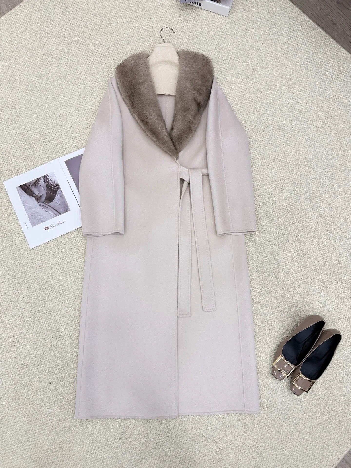 Пальто Женские Loro Piana 18946209