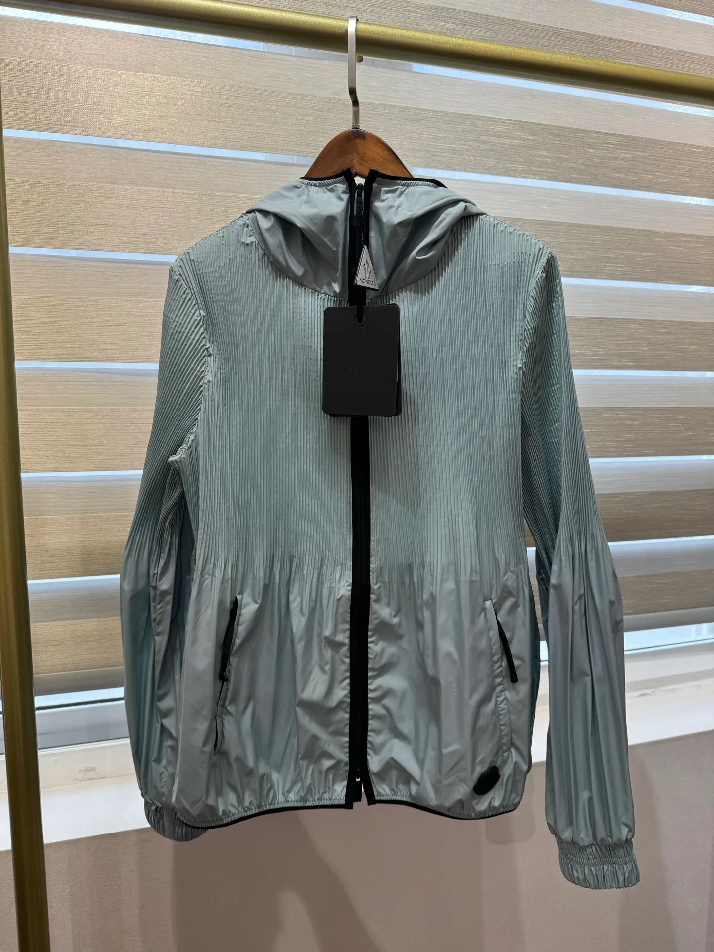 Куртки И Пуховики Женские Moncler 11882402