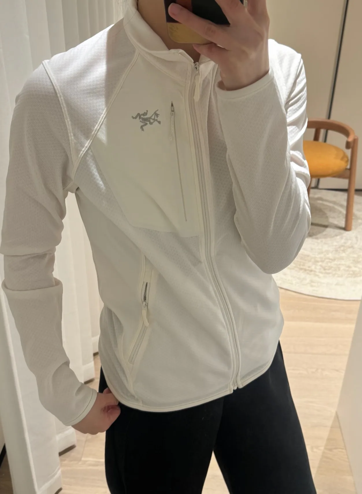 Куртки И Пуховики Женские Arcteryx 17912287