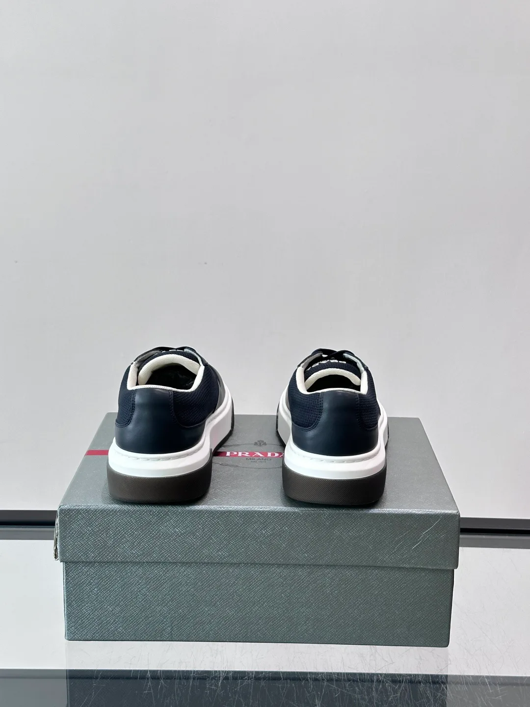 Кроссовки Мужские Prada 17913727
