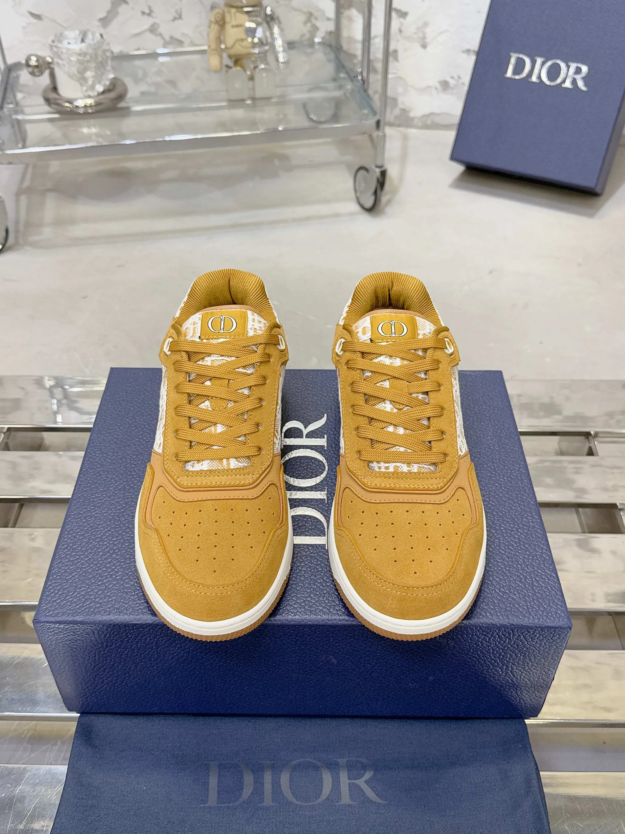 Кроссовки Женские Christian Dior 17467502