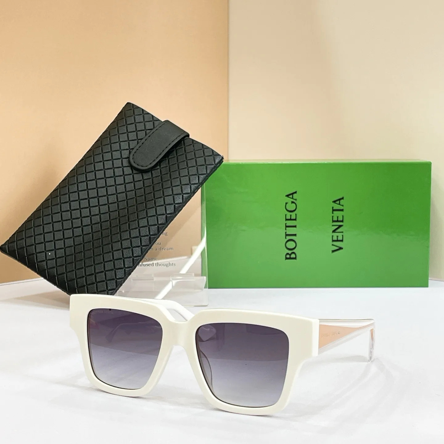 Очки Bottega Veneta 17495963