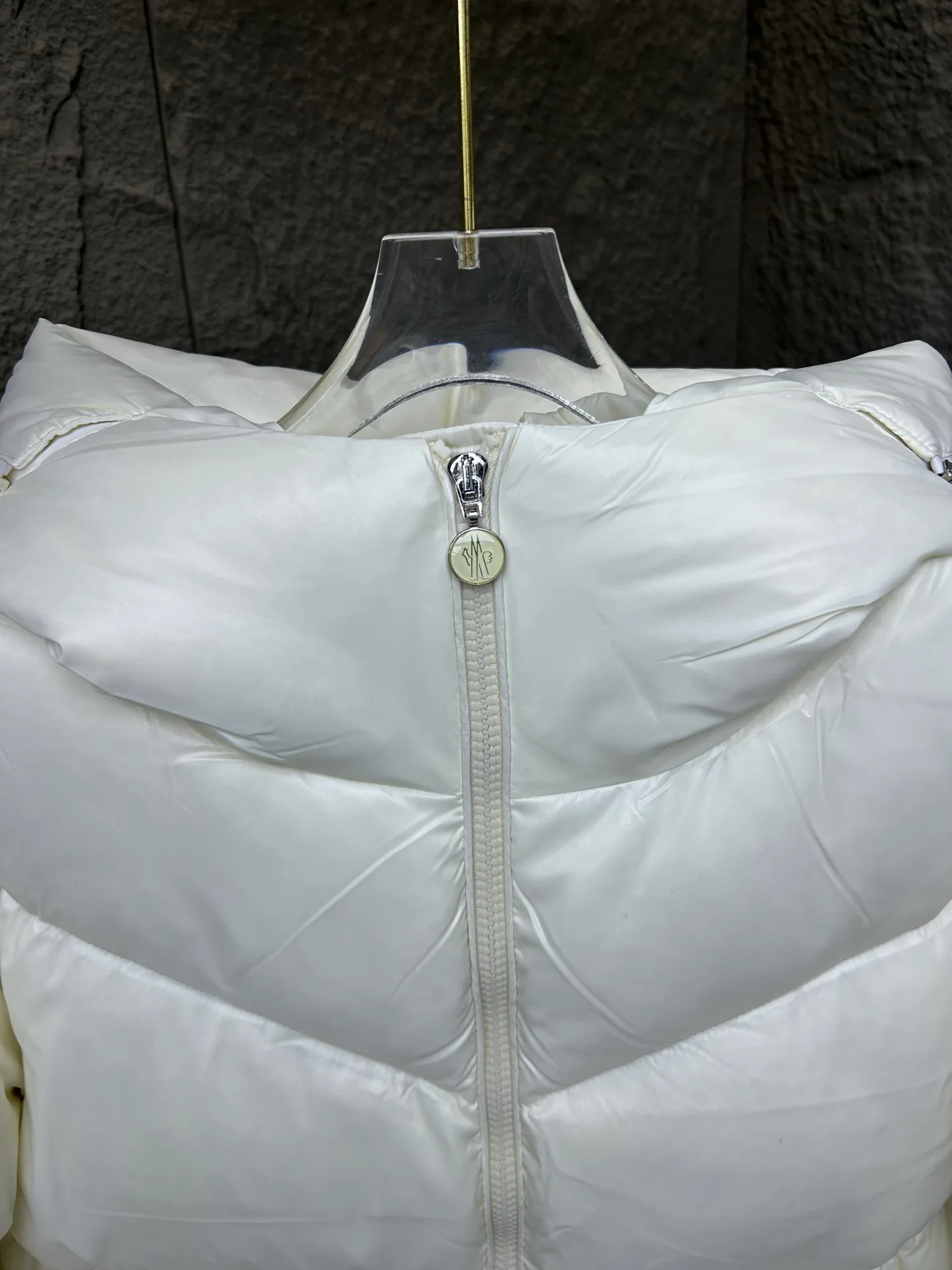 Куртки И Пуховики Женские Moncler 17964477