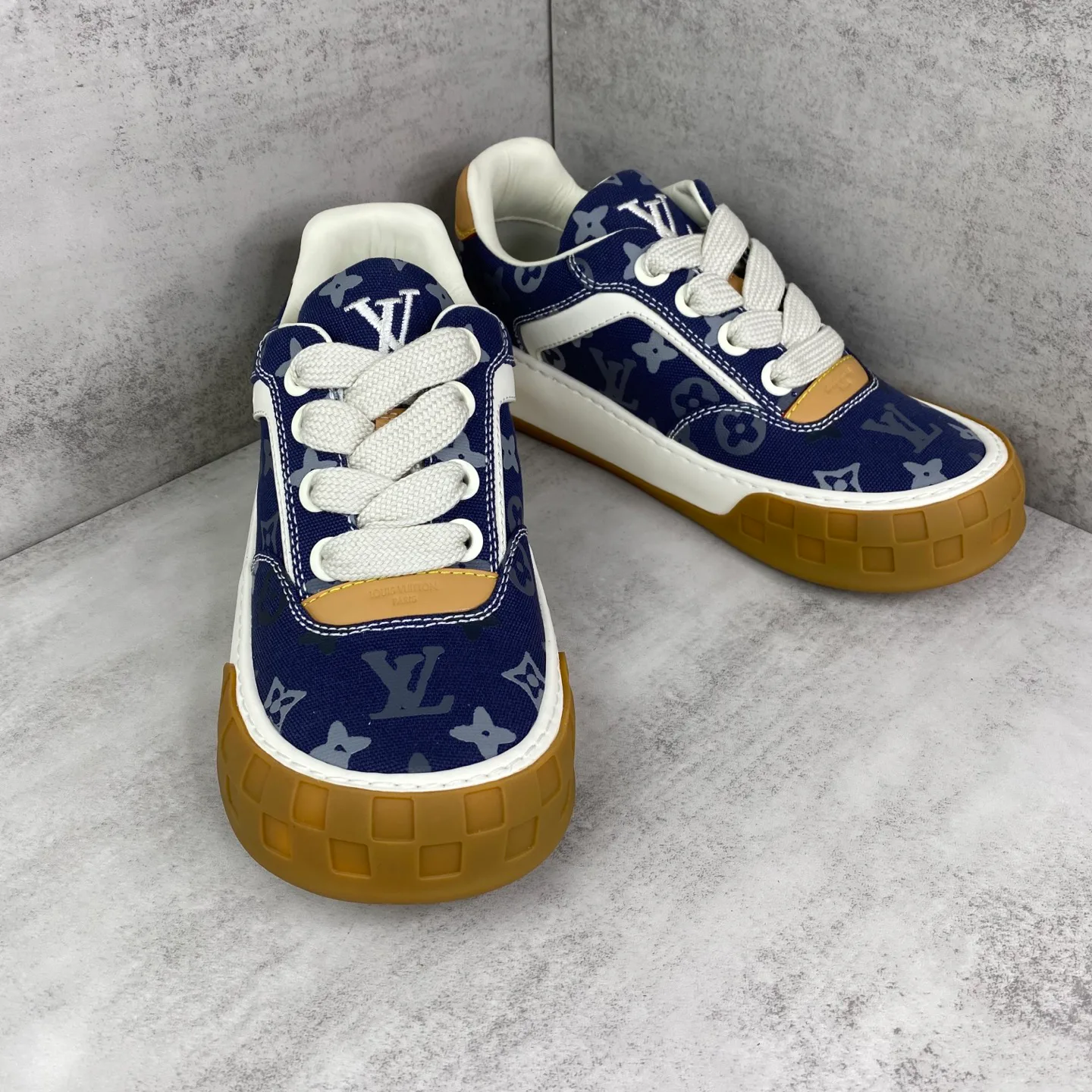 Кроссовки Мужские Louis Vuitton 11517935