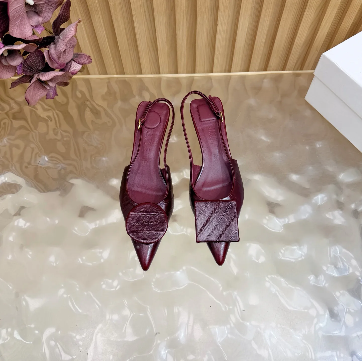 Туфли Женские Jacquemus 17038112