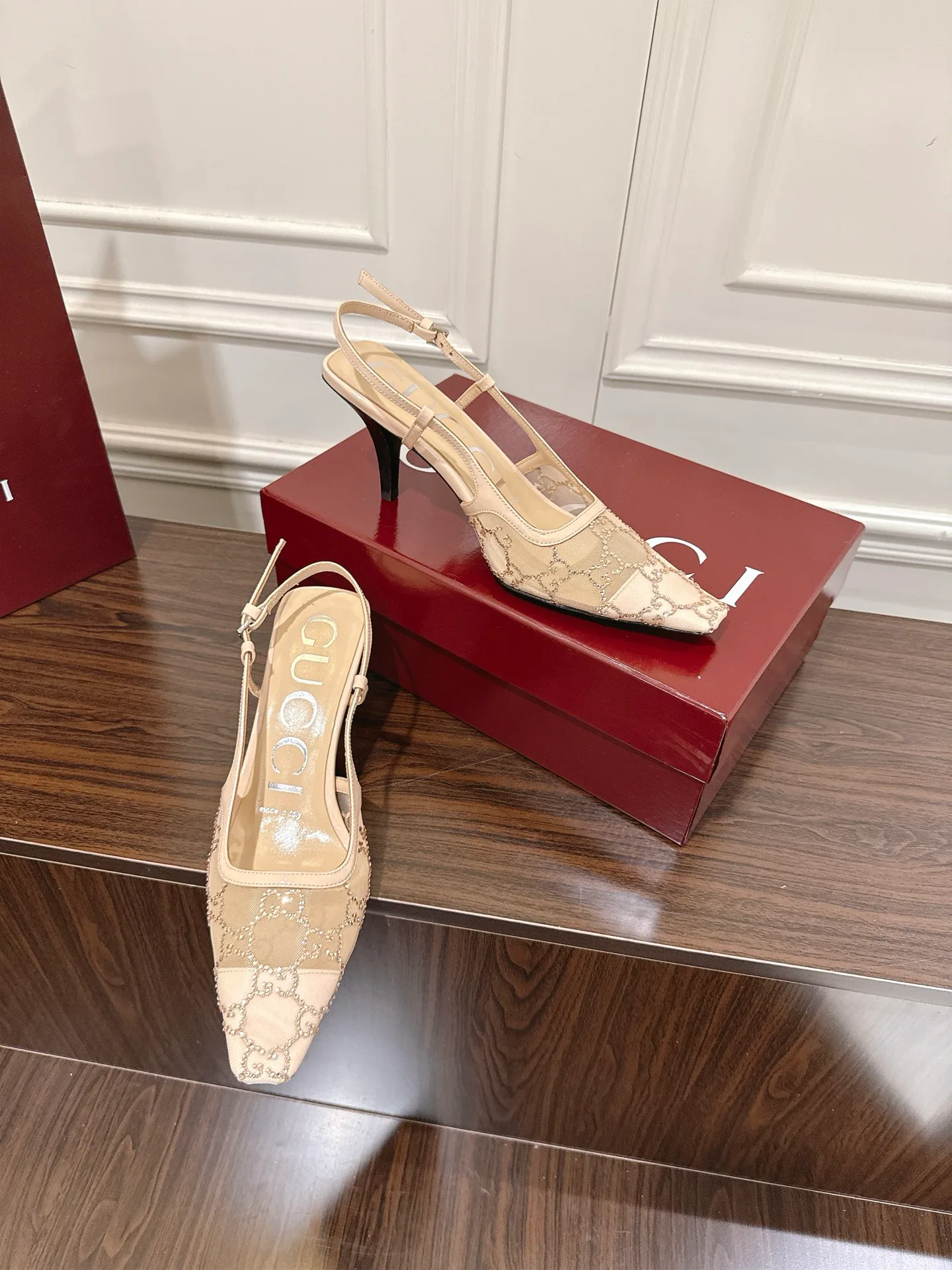 Босоножки Женские Gucci 13071900