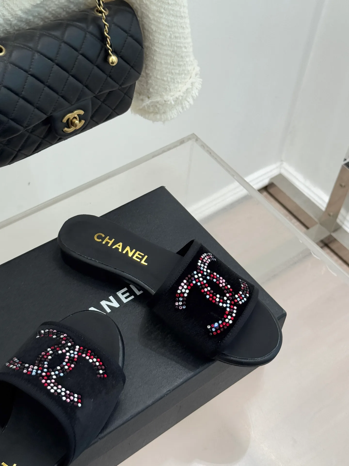 Шлепанцы Женские Chanel 11214893