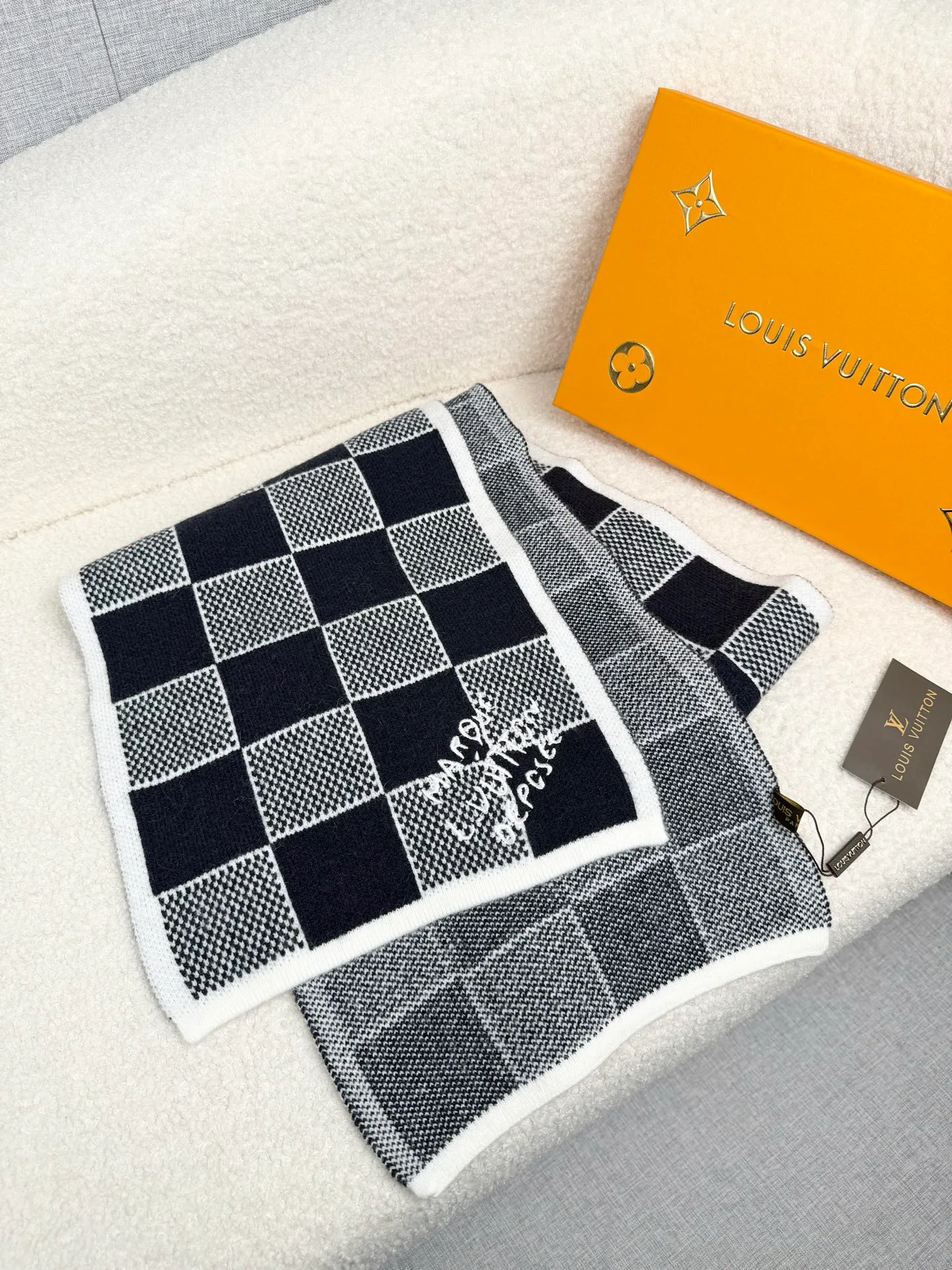 Шарфы Louis Vuitton 205951