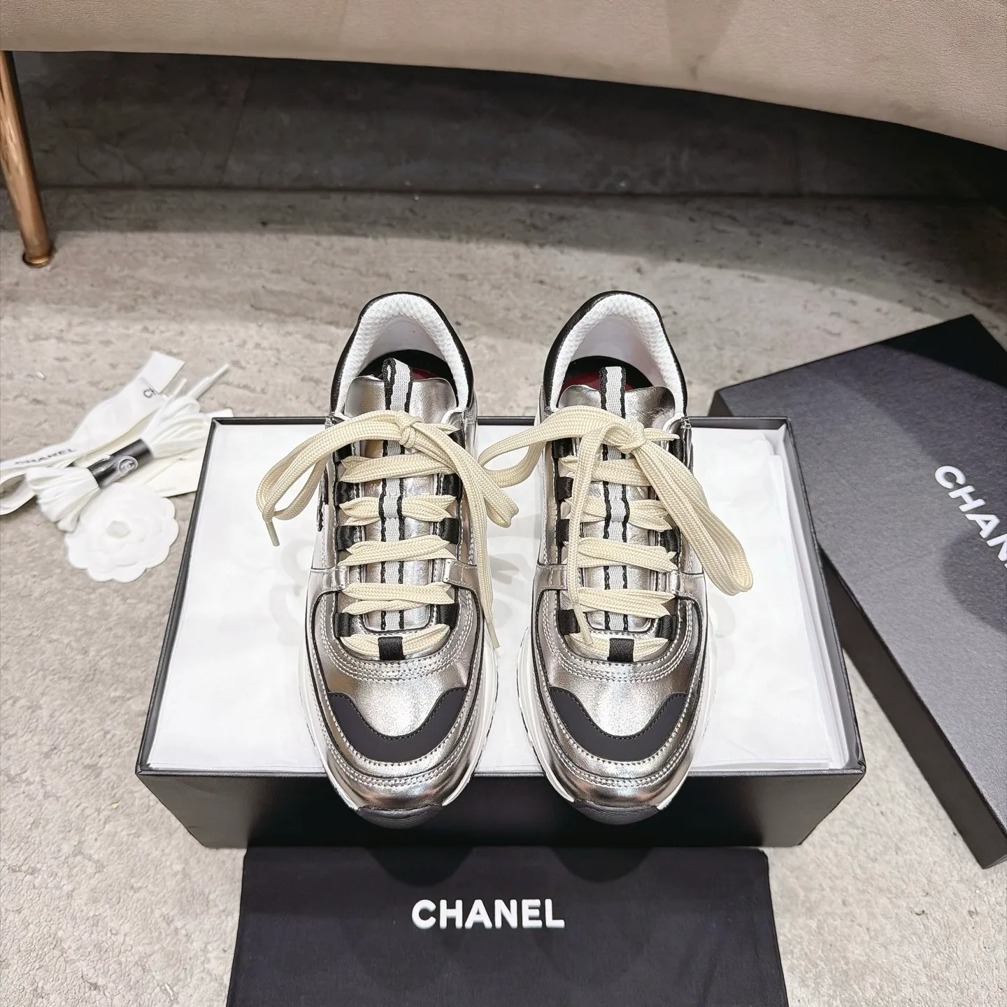 Кроссовки Женские Chanel 18627982