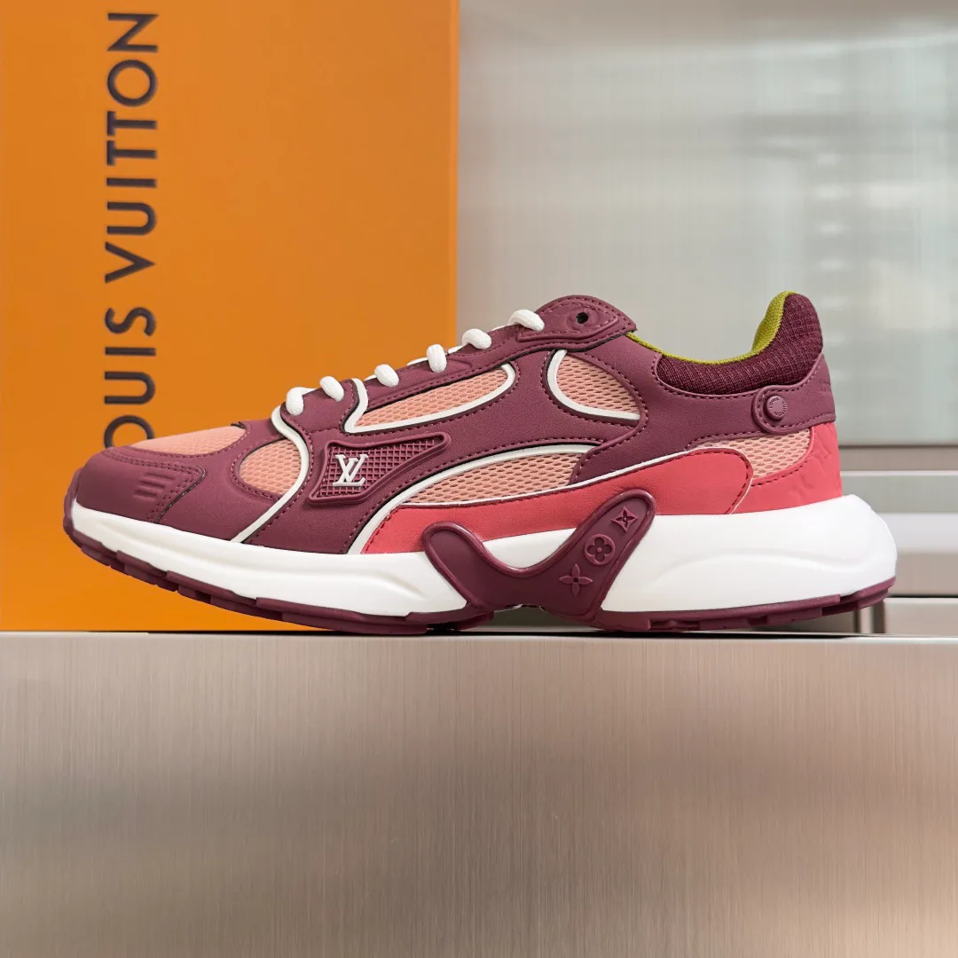 Кроссовки Женские Louis Vuitton 11646820