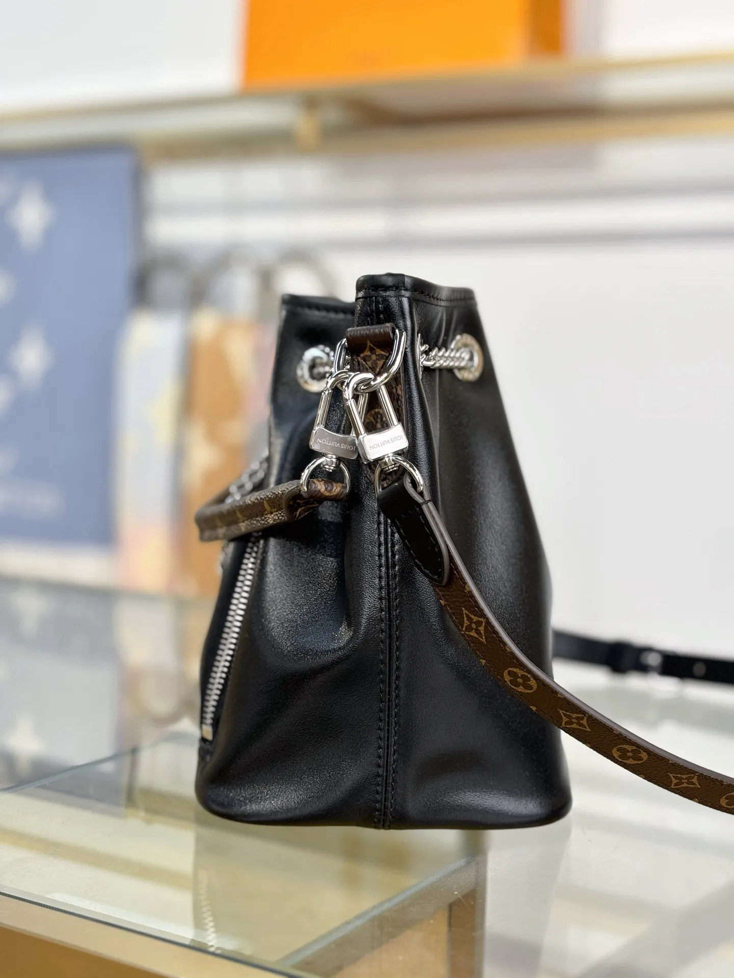 Классические Сумки Женские Louis Vuitton 17979835