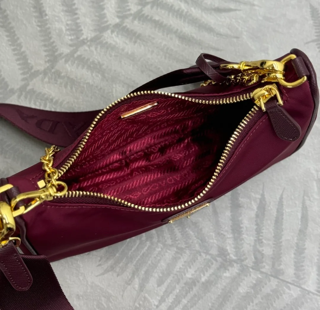 Сумки На Ремне Женские Prada 11627366