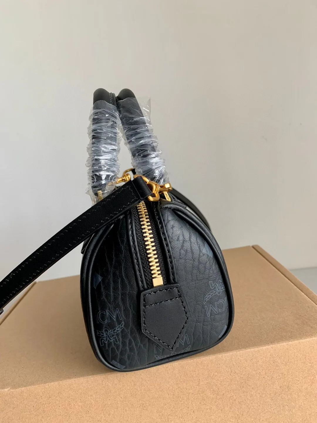 Классические Сумки Женские Mcm 10017852