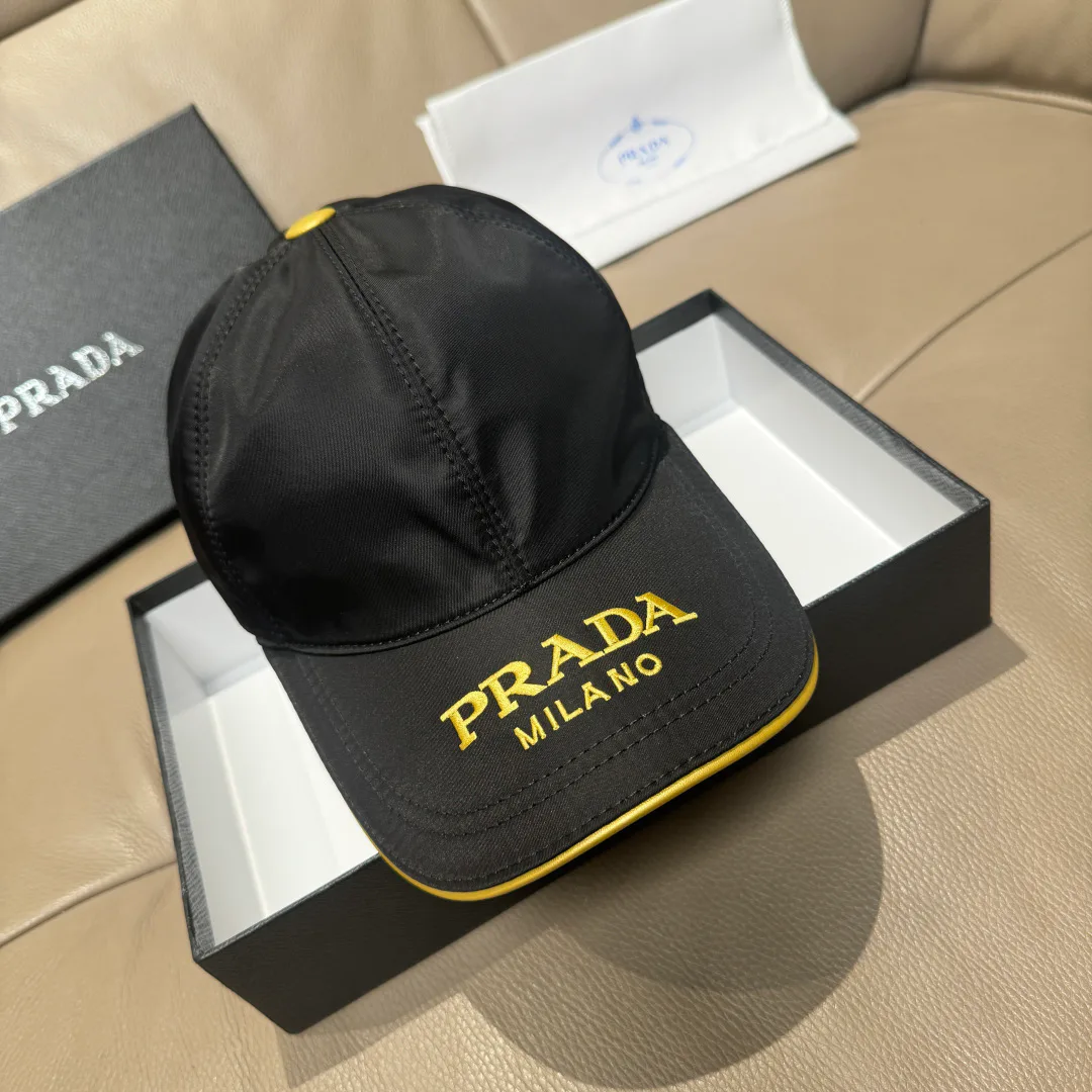 Головные Уборы Prada 11362253