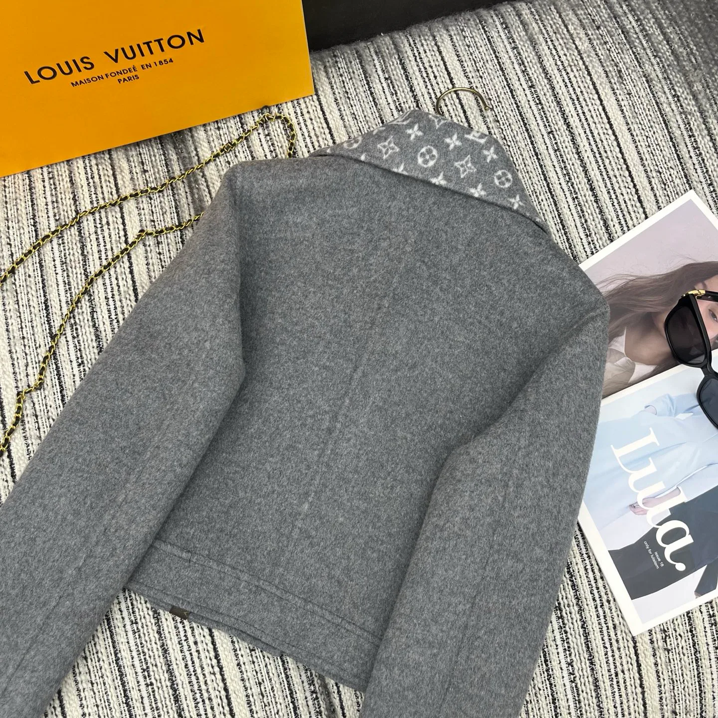 Куртки И Пуховики Женские Louis Vuitton 1828128