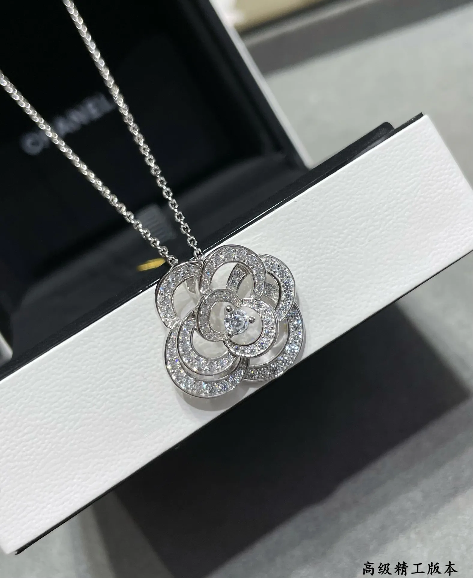 Бижутерия Chanel 17235582