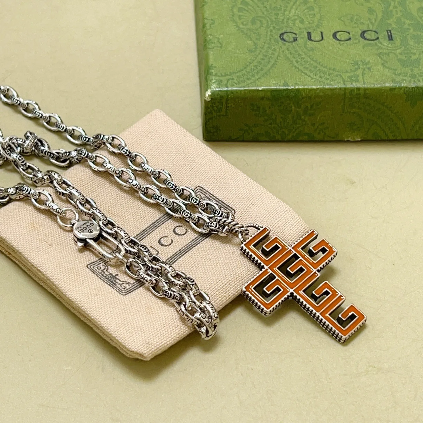 Бижутерия Gucci 372338