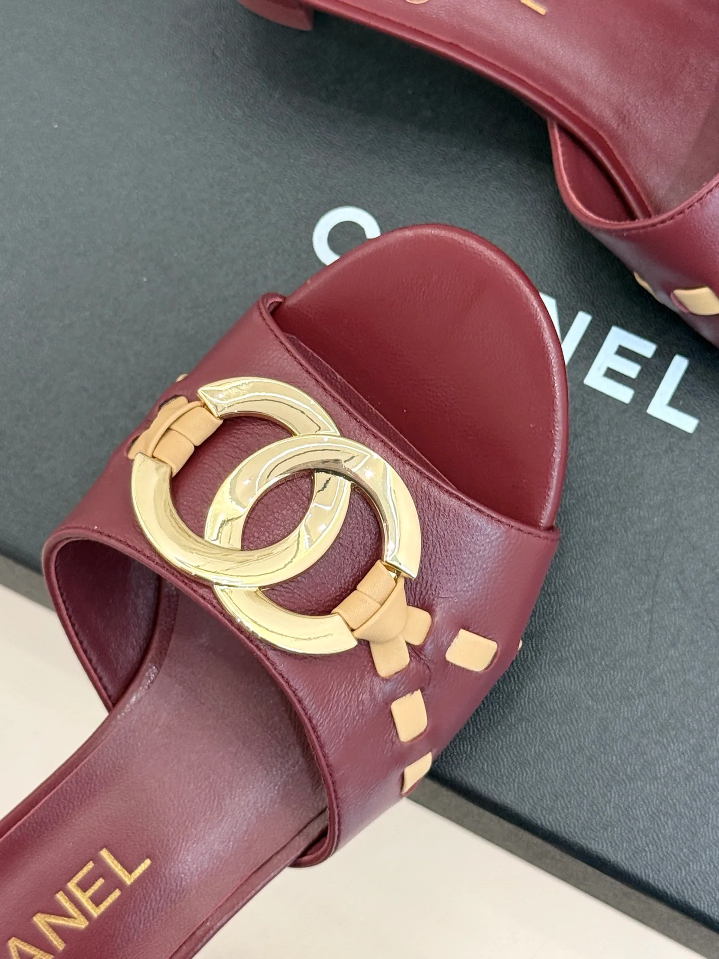 Босоножки Женские Chanel 17025705