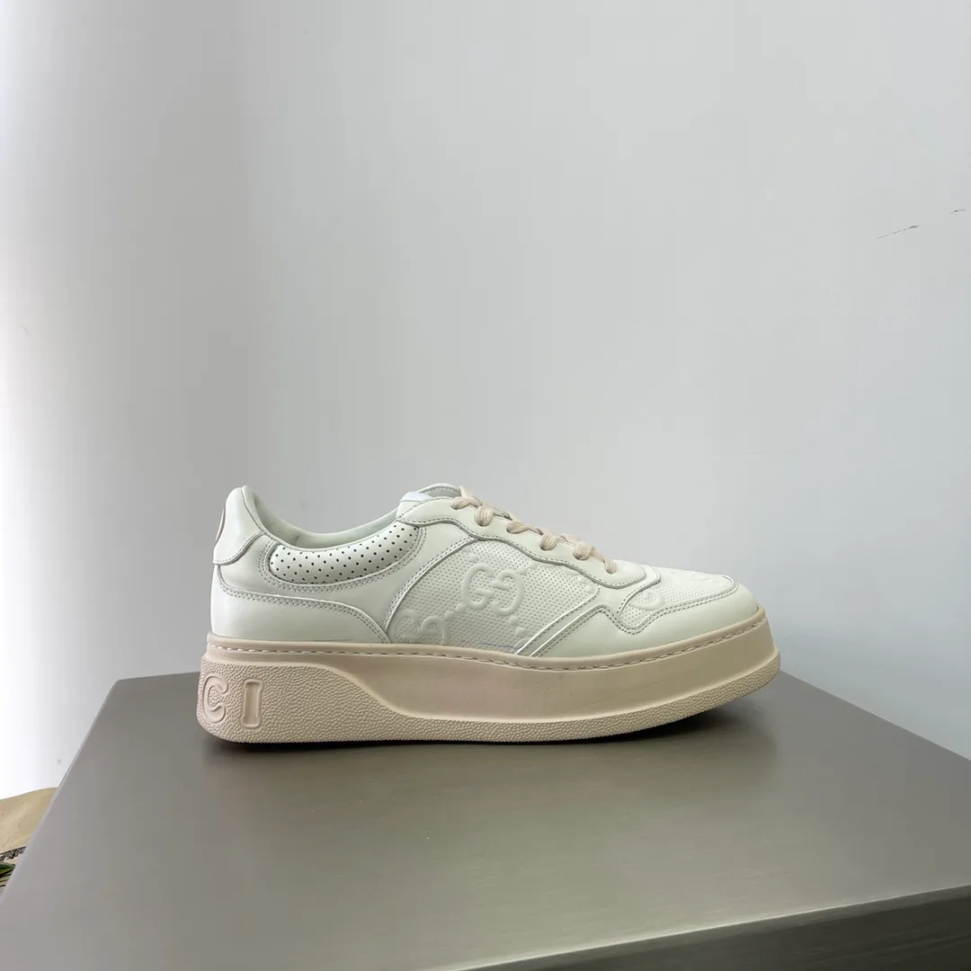 Кроссовки Женские Gucci 1880439