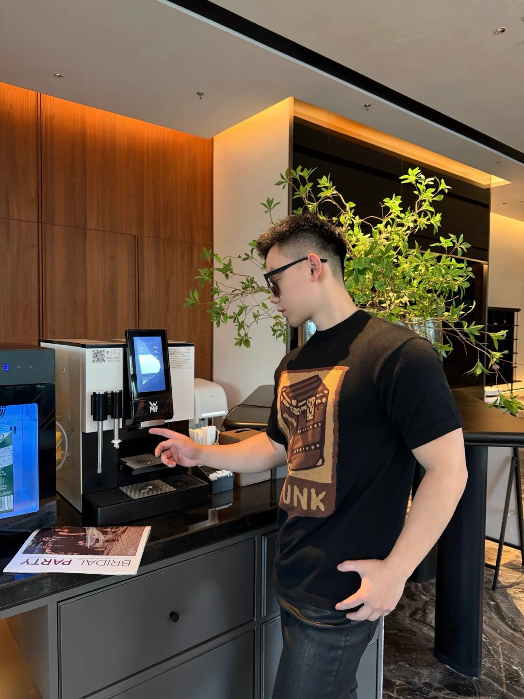 Футболки Мужские Louis Vuitton 1265375