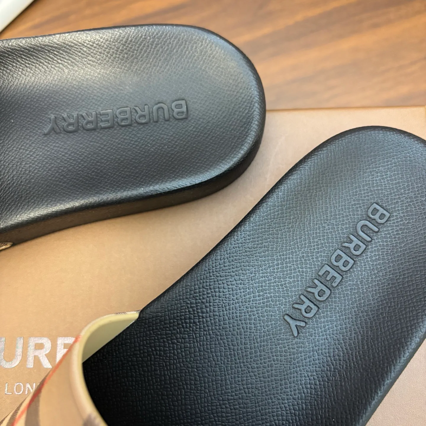 Шлепанцы Женские Burberry 587962