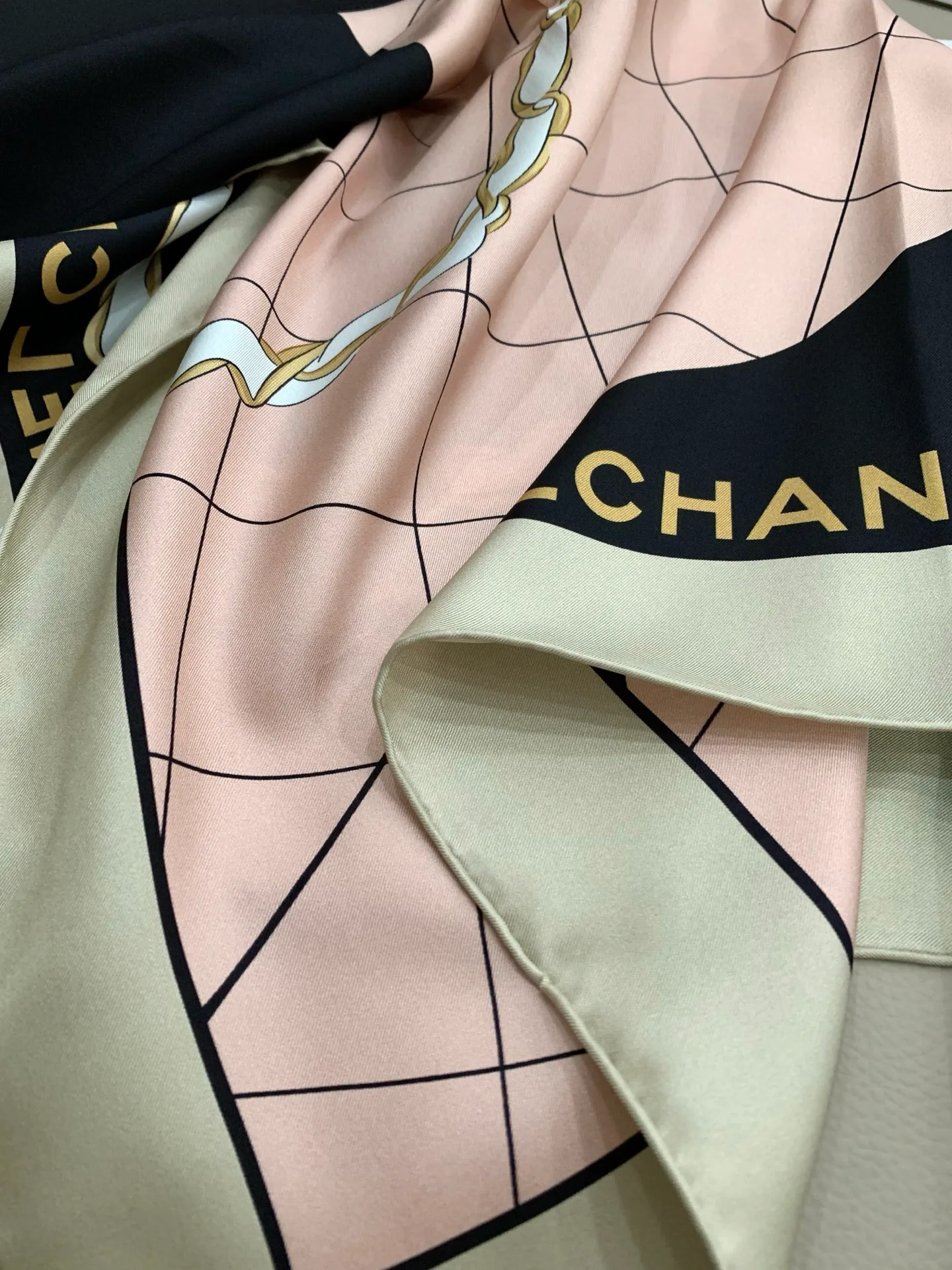 Платки Chanel 12737692