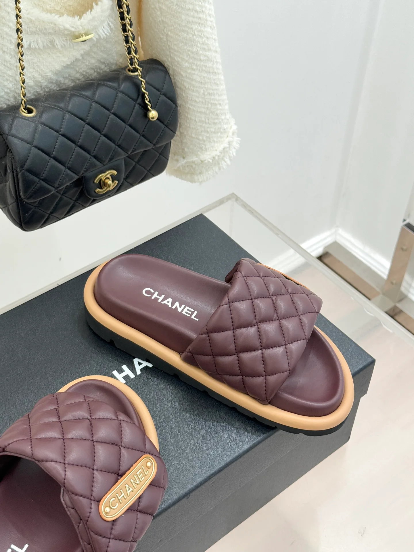 Шлепанцы Женские Chanel 11167412