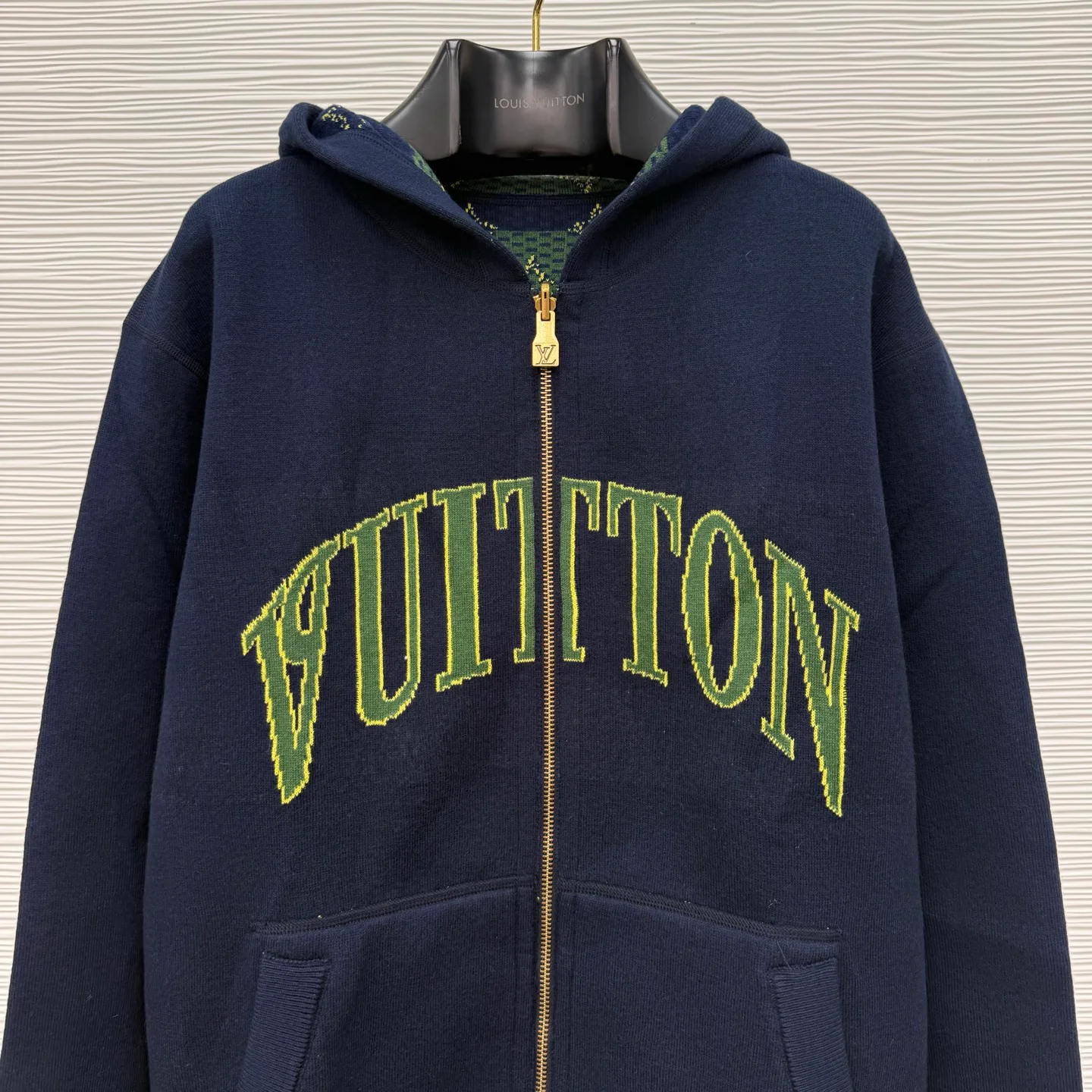 Куртки И Пуховики Женские Louis Vuitton 343014