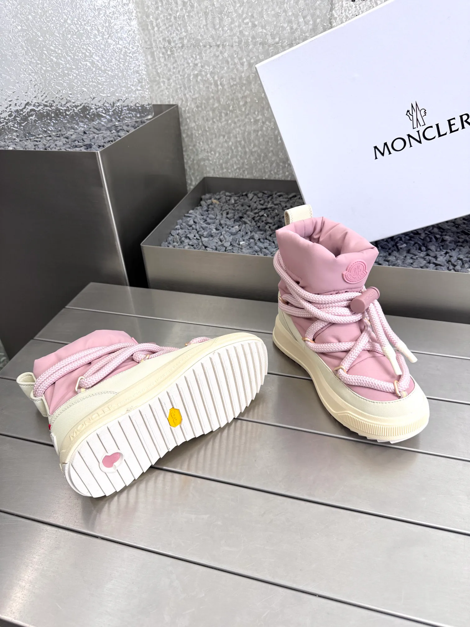 Угги Женские Moncler 523339