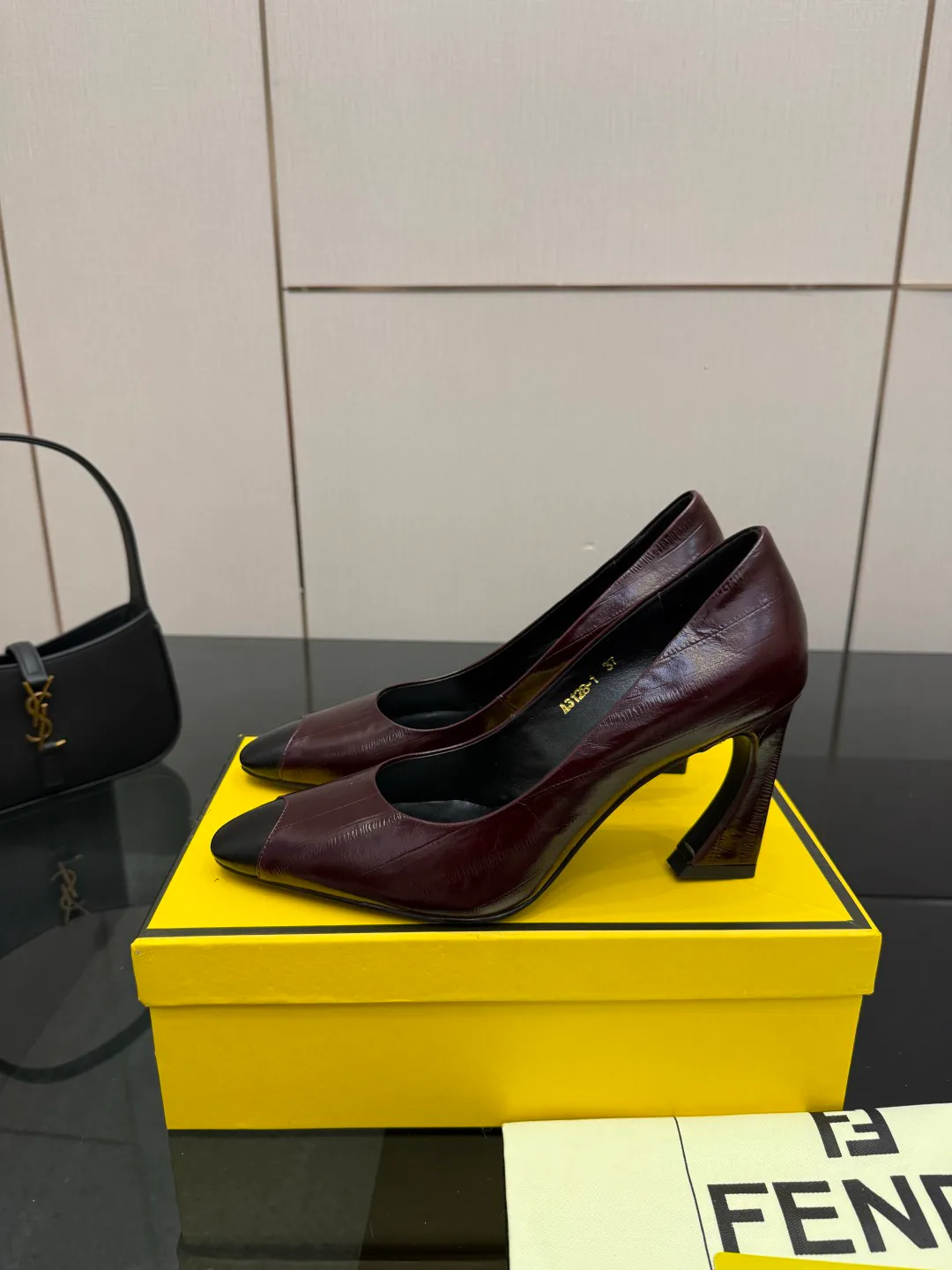 Туфли Женские Fendi 11579013